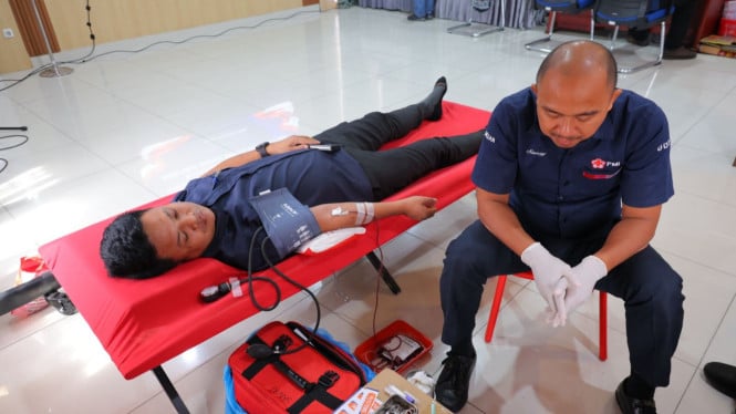 72 Pegawai Imigrasi Sumut Donorkan Darah di Aula Kantor Imigrasi Medan, 110 Orang Mendaftar
