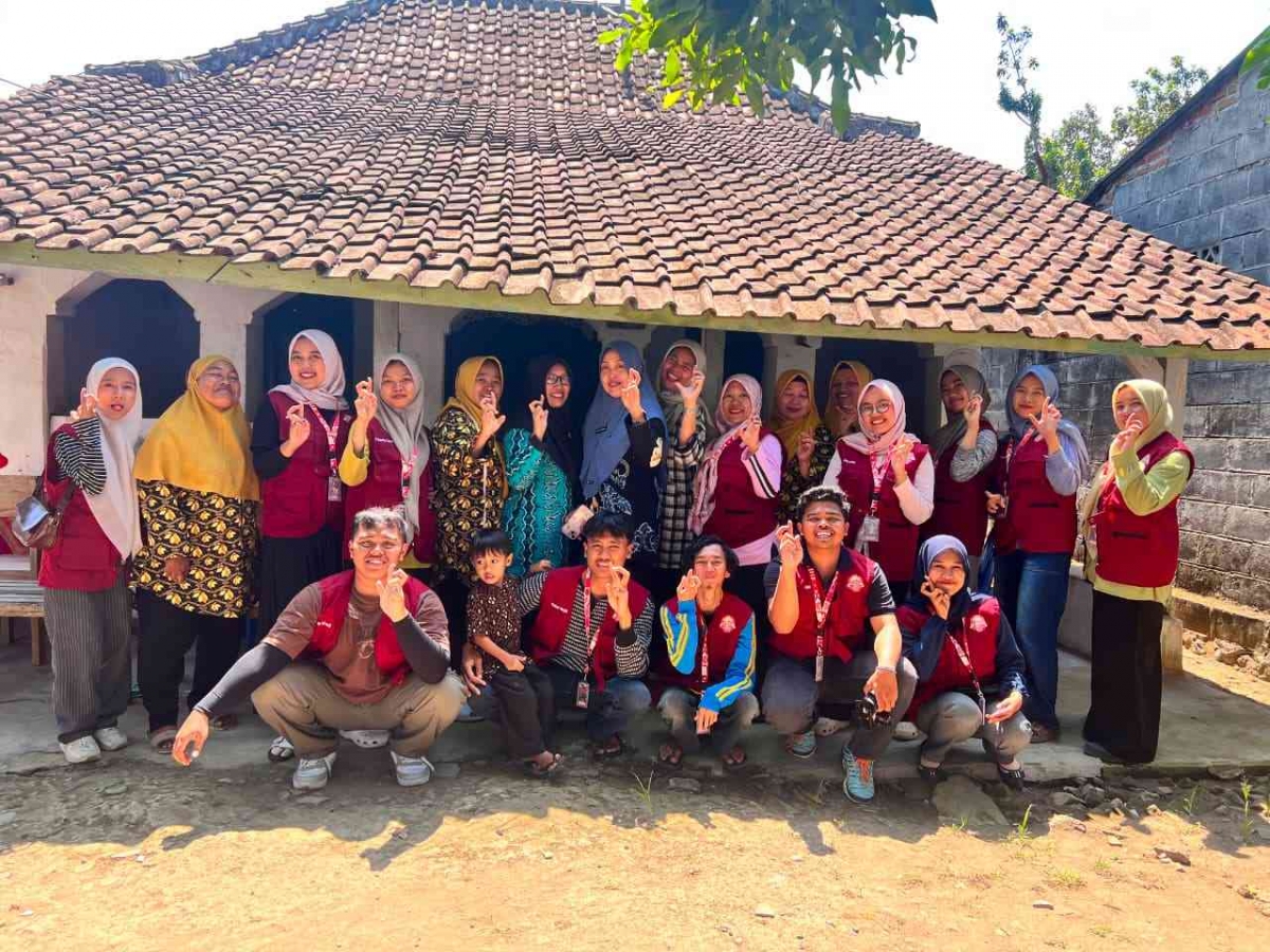Posyandu untuk Tumbuh Kembang Anak: Peran Kader dan Mahasiswa KKN di Dukuh Dempok
