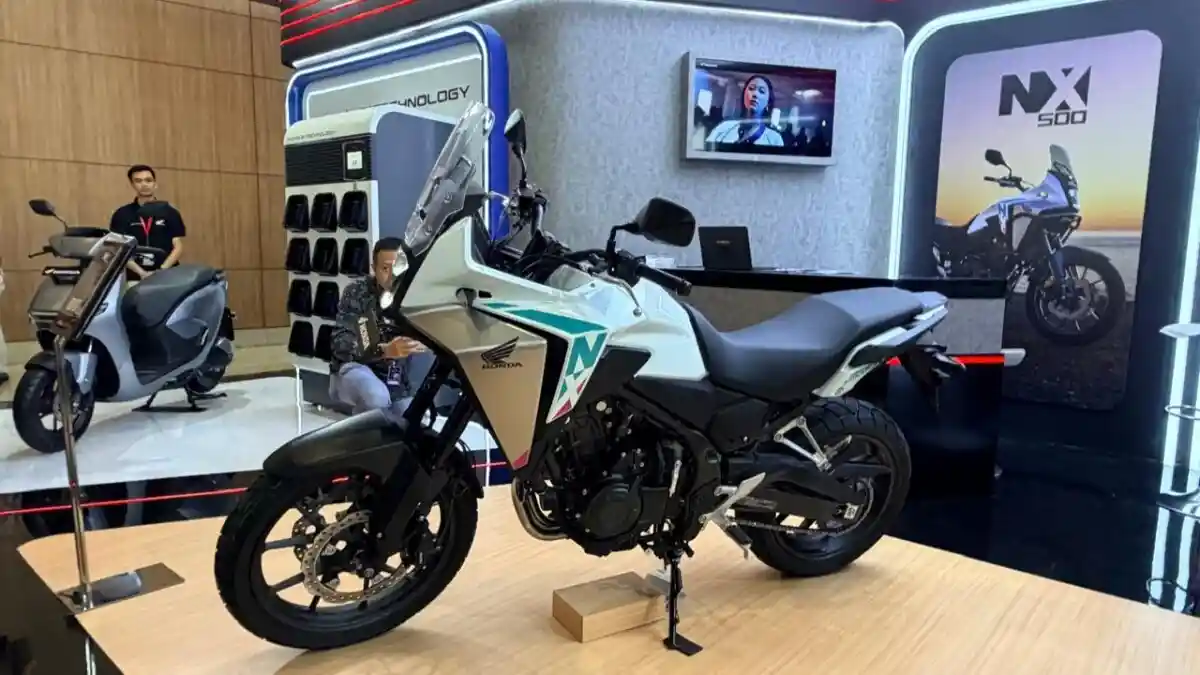 GIIAS 2026 Beri Penghargaan Motor Favorit: Honda NX500 Menang Big Bike, Polytron Fox 350 Paling Dicoba