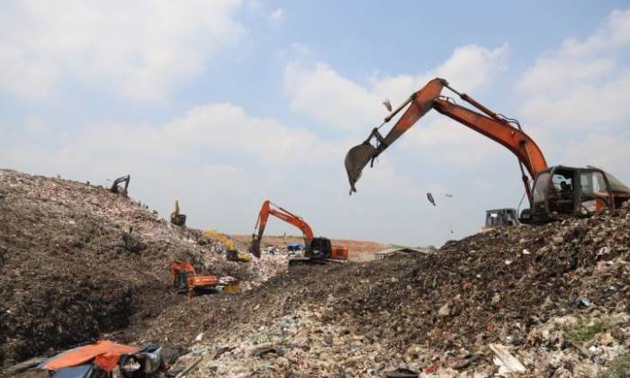 Rute Truk Sampah ke TPA Rawa Kucing Dialihkan saat Perbaikan Jalan Iskandar Muda, DLH Tangerang Siapkan Jalur Khusus Satu Arah