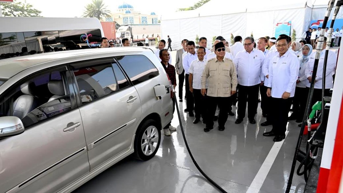 Prabowo Panggil Dirut Pertamina ke Hambalang, Harga B50 di SPBU Dipatok Rp 6.800 per Liter