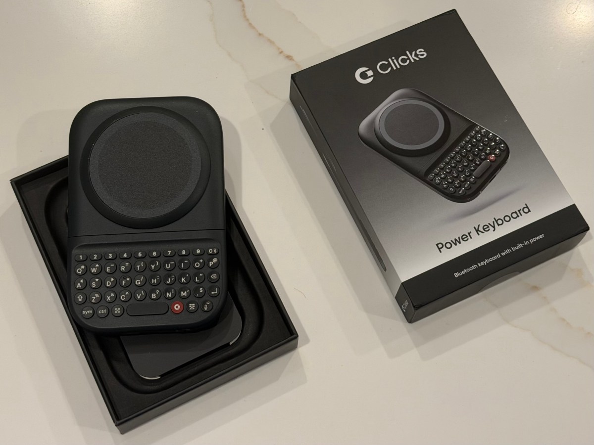Clicks Power Keyboard Rp 1,6 Juta Hadirkan Keyboard Fisik ala BlackBerry untuk iPhone dan Android