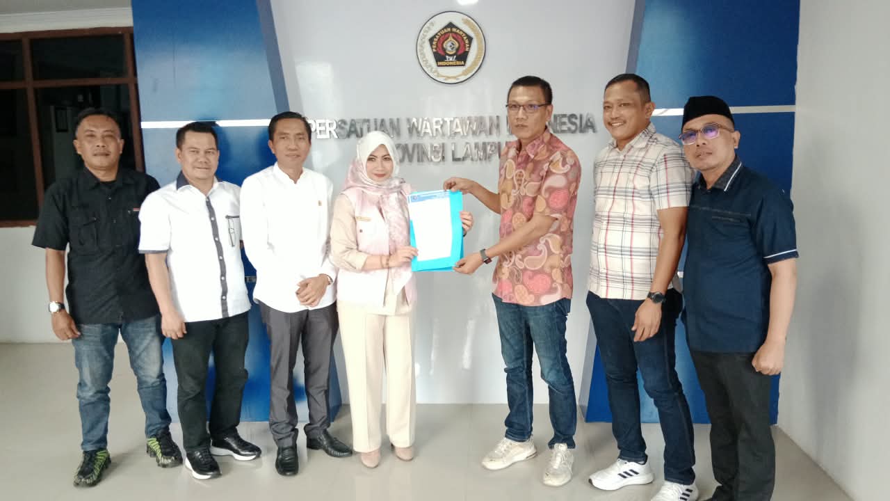 Ketua Fraksi Gerindra DPRD Bandar Lampung Dewi Mayang Suri Djausal Resmi Jadi Manager Tim Mini Soccer PWI Lampung untuk Porwanas 2027