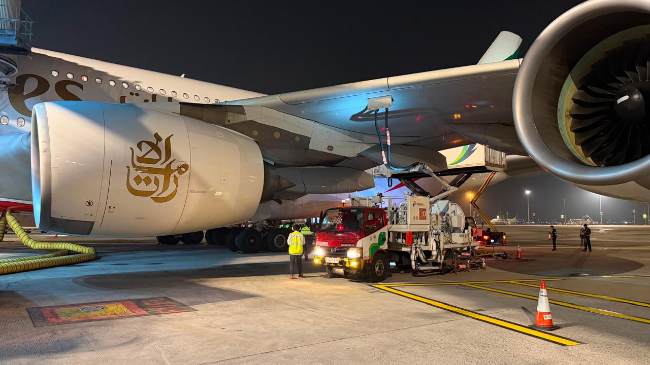 Pertamina Patra Niaga Isi 92.901 Liter Avtur ke Airbus A380 Emirates di Bandara Soekarno-Hatta, Bukti Kesiapan Layani Pesawat Raksasa
