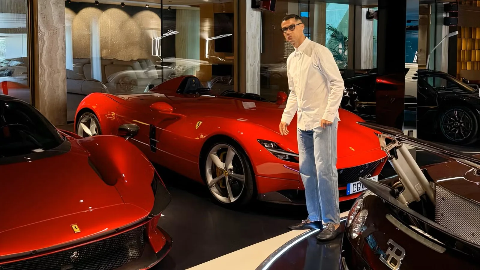 Supercar Blondie Hitung Koleksi Mobil Cristiano Ronaldo Capai Rp2,1 Triliun, Isi Garasi Bernilai Investasi