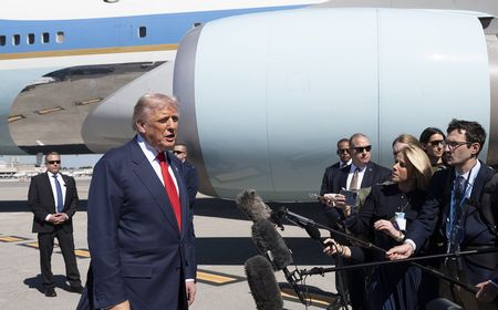 Secret Service dan Militer AS Arahkan Trump Sembunyi di Truk Katering untuk Ganti Pesawat di Turki