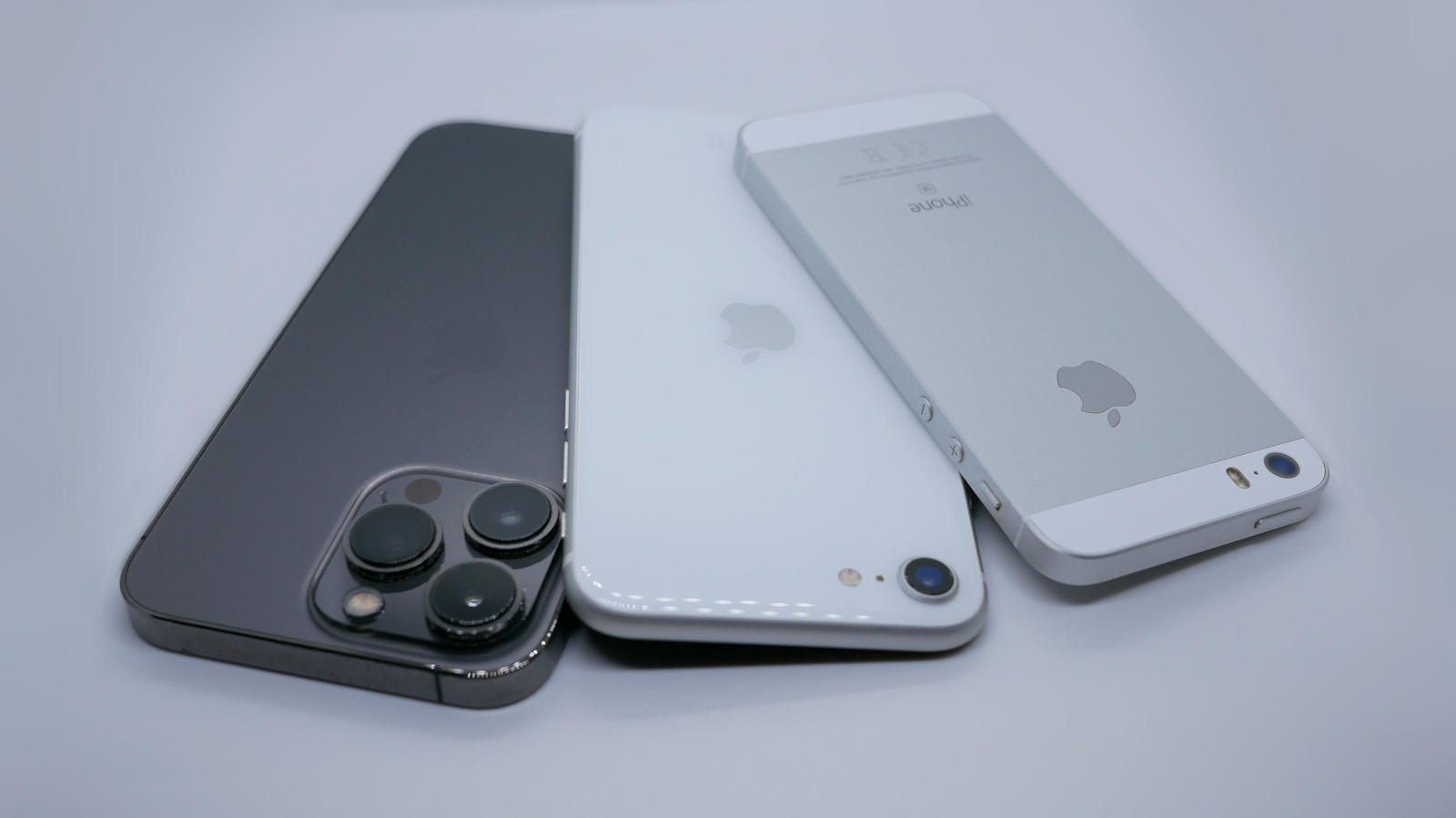 Evolusi iPhone 5 Tahun Terakhir: USB-C, Tombol Action, hingga Layar 120 Hz