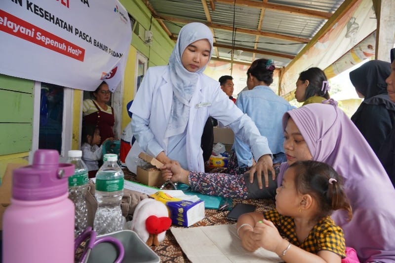 Pertamina Sumbagut Gelar Pemeriksaan Kesehatan Gratis untuk 200 Korban Banjir Padang, Lengkap dengan Trauma Healing Anak