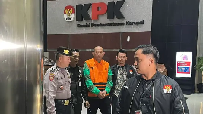 KPK Periksa Kadisdik Langkat, Telusuri Aliran Fee Proyek Seragam Sekolah ke Bupati Syah Afandin
