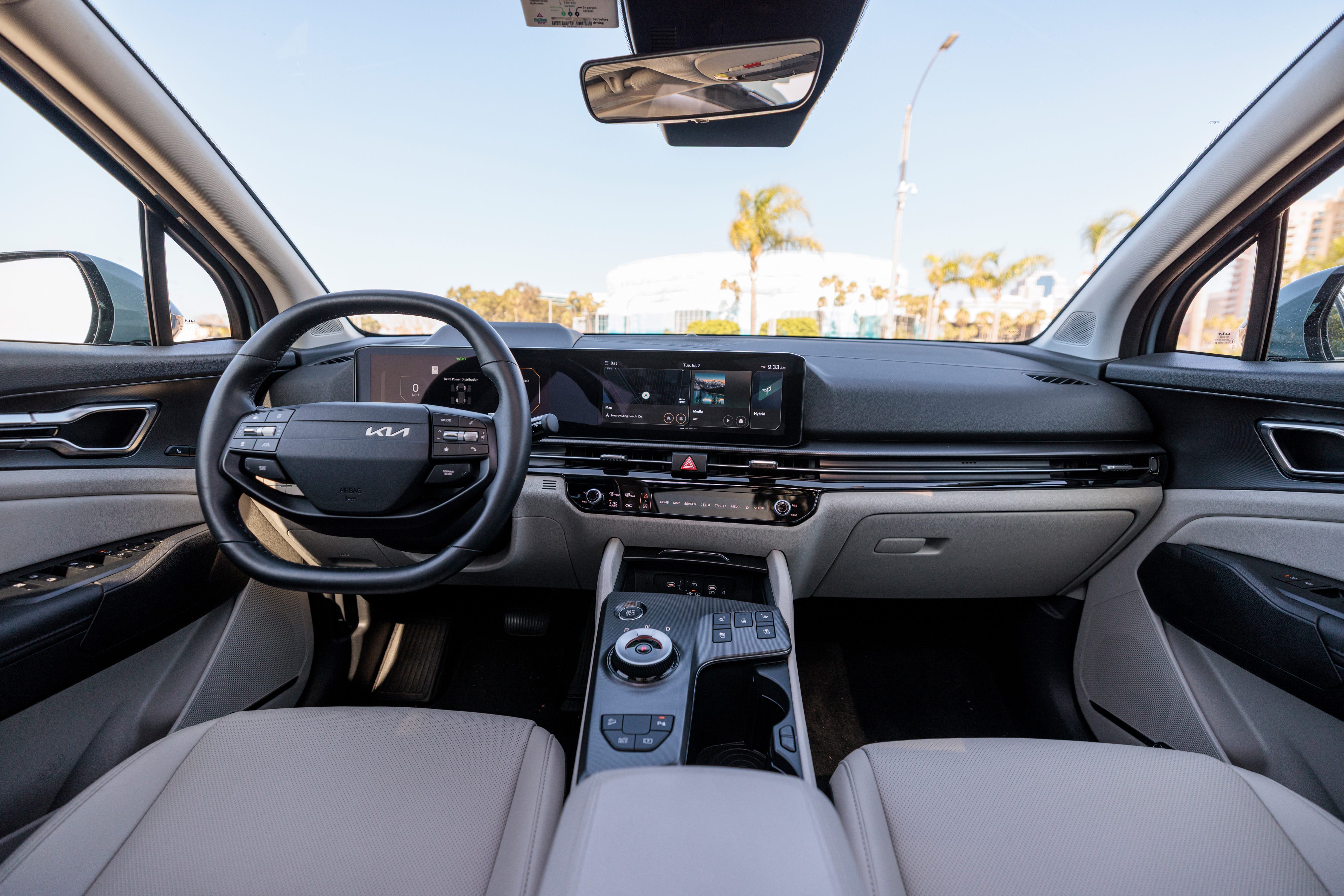 Melihat Kabin 2026 Kia Sportage Hybrid SX-Prestige: Material Premium, Layar Melengkung, dan Satu Hal yang Perlu Dipertimbangkan