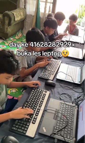 Ide Usaha Rumahan untuk Ibu Rumah Tangga: Jasa Les Laptop Anak Modal Ruang Tamu