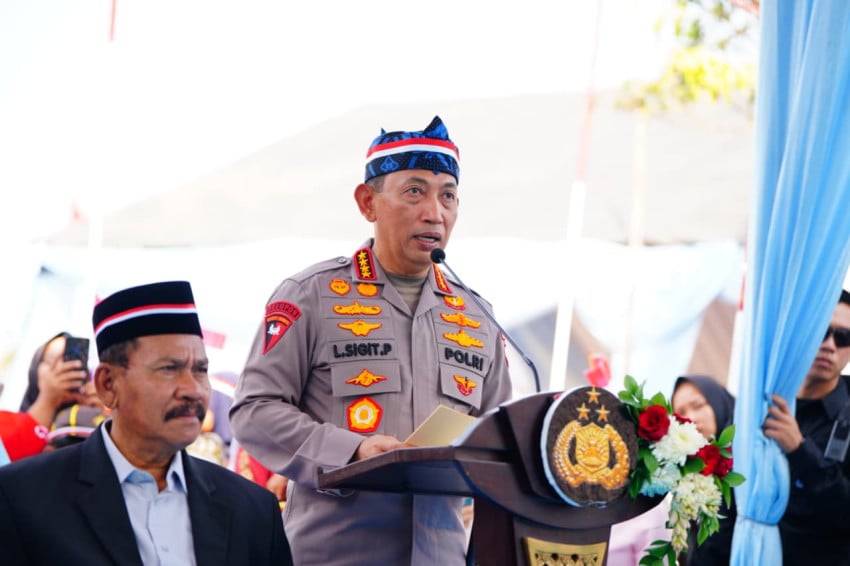 Prabowo Sebut Kepemimpinan Listyo Sigit Bukti Polri Bekerja untuk Rakyat hingga Pelosok