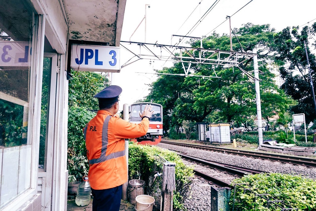 KAI Properti Siapkan 632 Penjaga Pelintasan Kereta, Lolos Seleksi Ketat dari 12.957 Pelamar