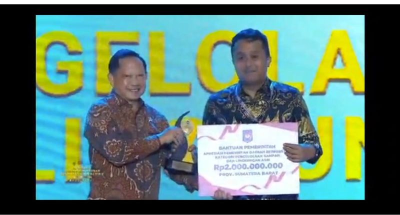 Pemprov Sumbar Raih Dua Penghargaan Pemda Berprestasi 2026, Insentif Fiskal Rp 3,5 Miliar Disiapkan untuk Perkuat Pendidikan dan Lingkungan