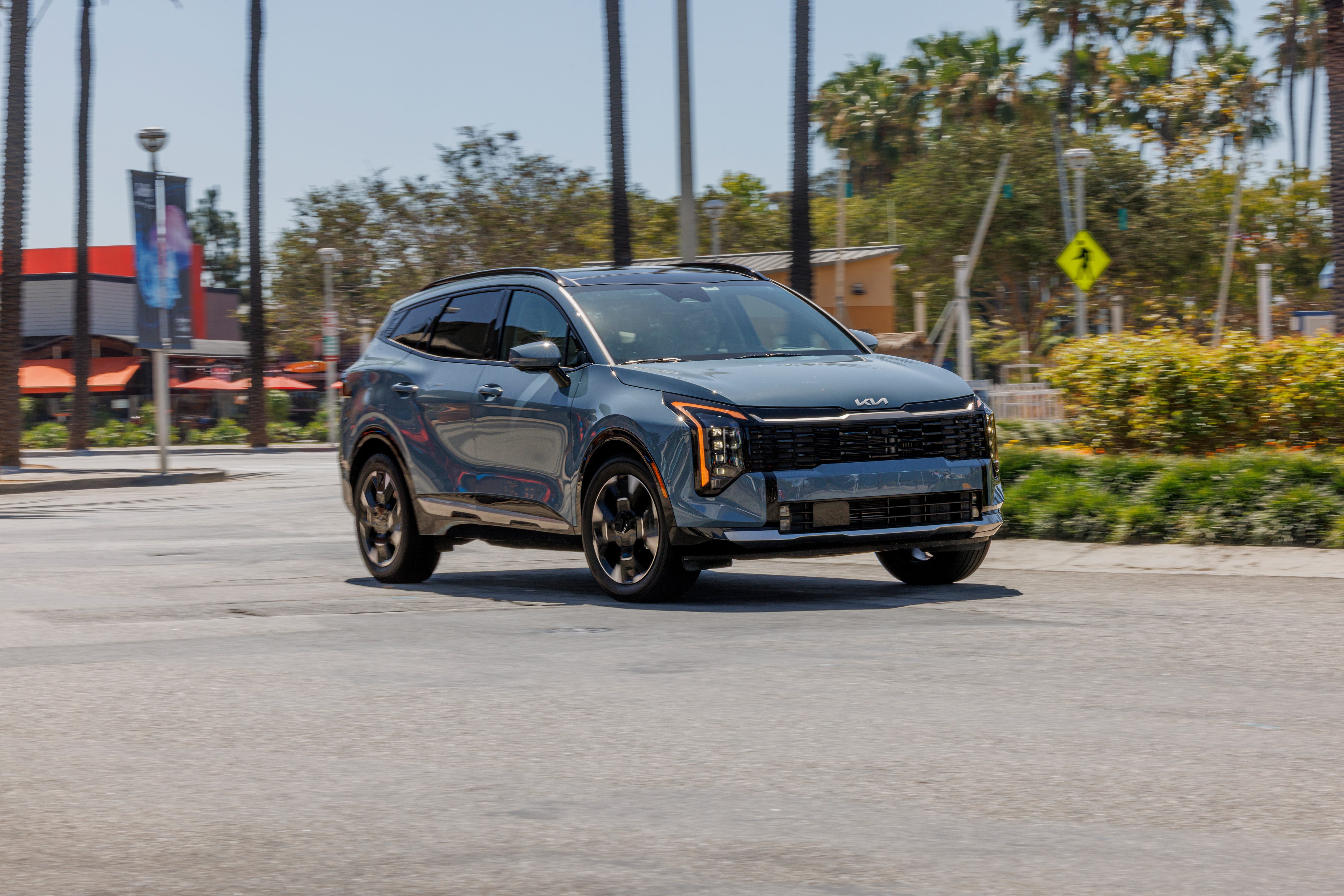 Review Kia Sportage Hybrid 2027: Lebih Kencang dari Versi Bensin, Tapi Iritnya Kalah dari RAV4 Hybrid