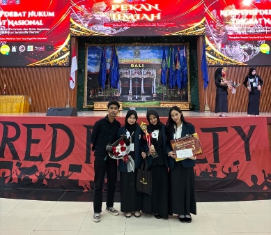 Tim Debat Hukum Unibos Raih Juara 3 di Bali, Andalkan Kekompakan di Tengah Keterbatasan Latar Belakang Keilmuan