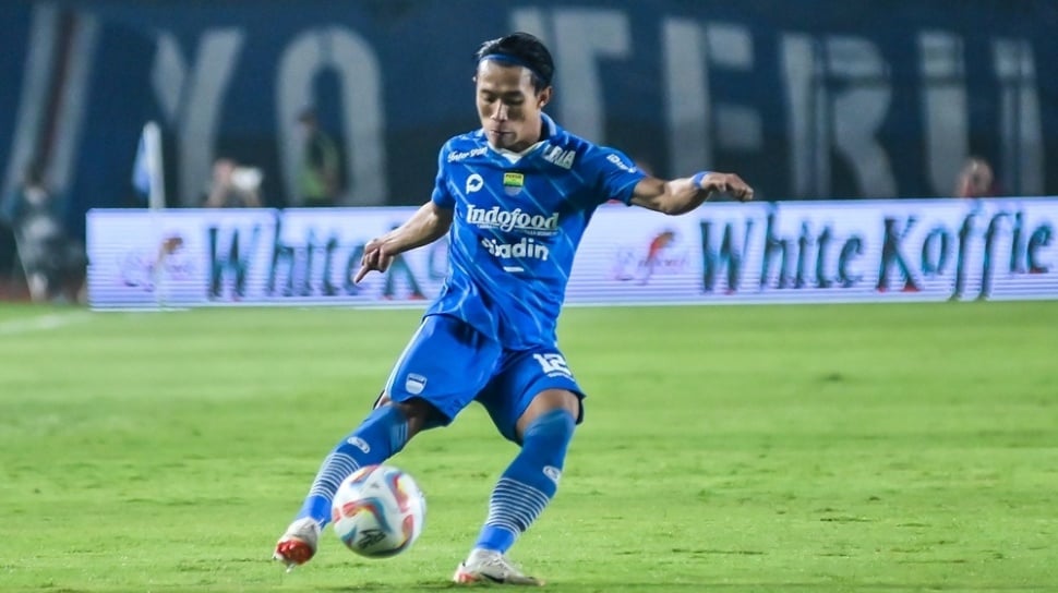 Persib Bandung Resmi Pinjamkan Henhen Herdiana ke PSM Makassar demi Menit Bermain Reguler