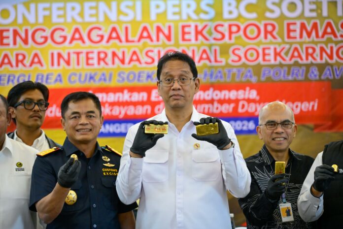 Bea Cukai Soekarno-Hatta Gagalkan Penyelundupan 23,7 Kg Emas Senilai Rp63 Miliar, 7 Penumpang dan Staf Ground Handling Diamankan