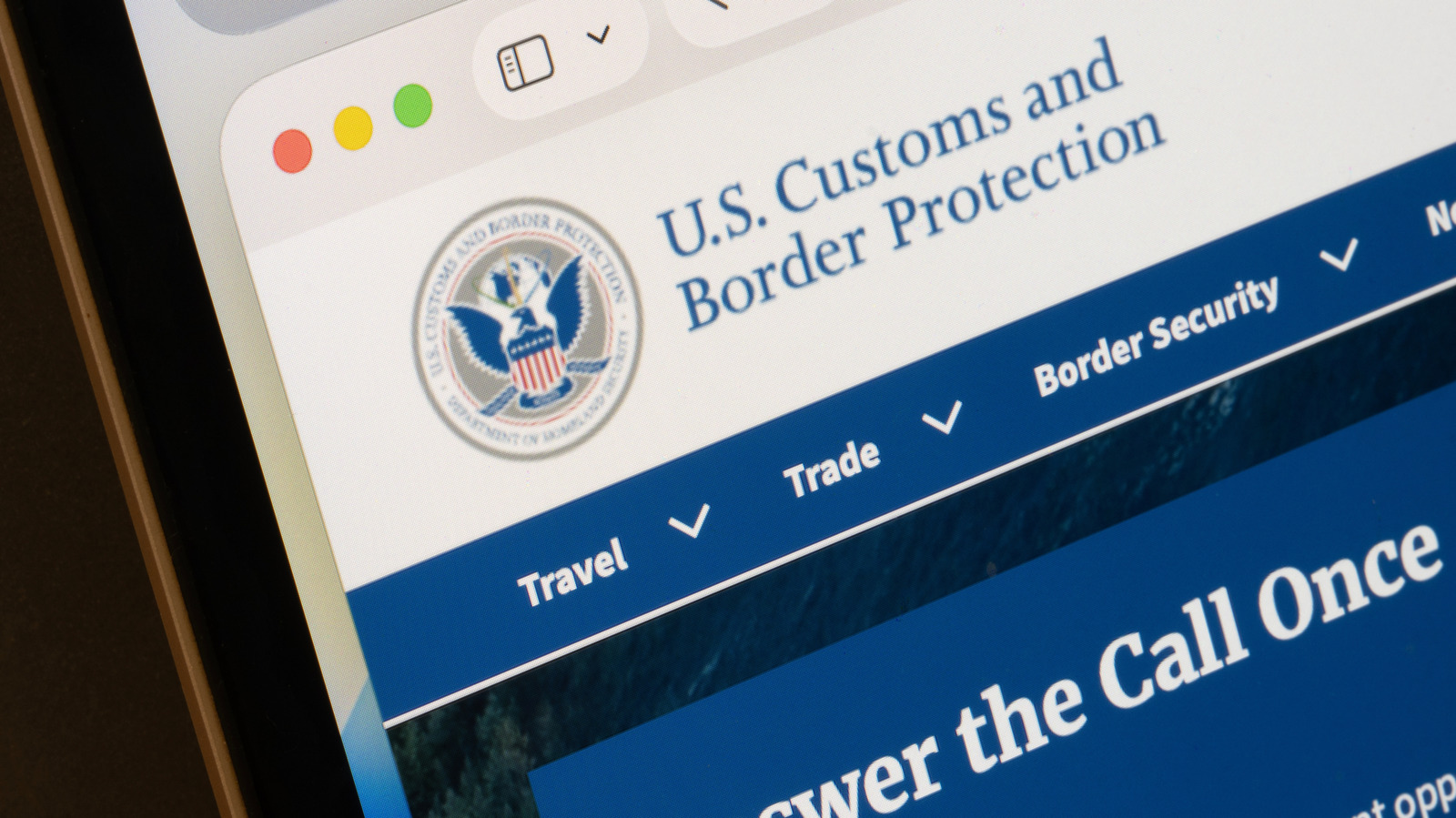 Penyalahgunaan Data Pemantauan oleh Petugas CBP AS Terungkap, 300 Insiden Tercatat