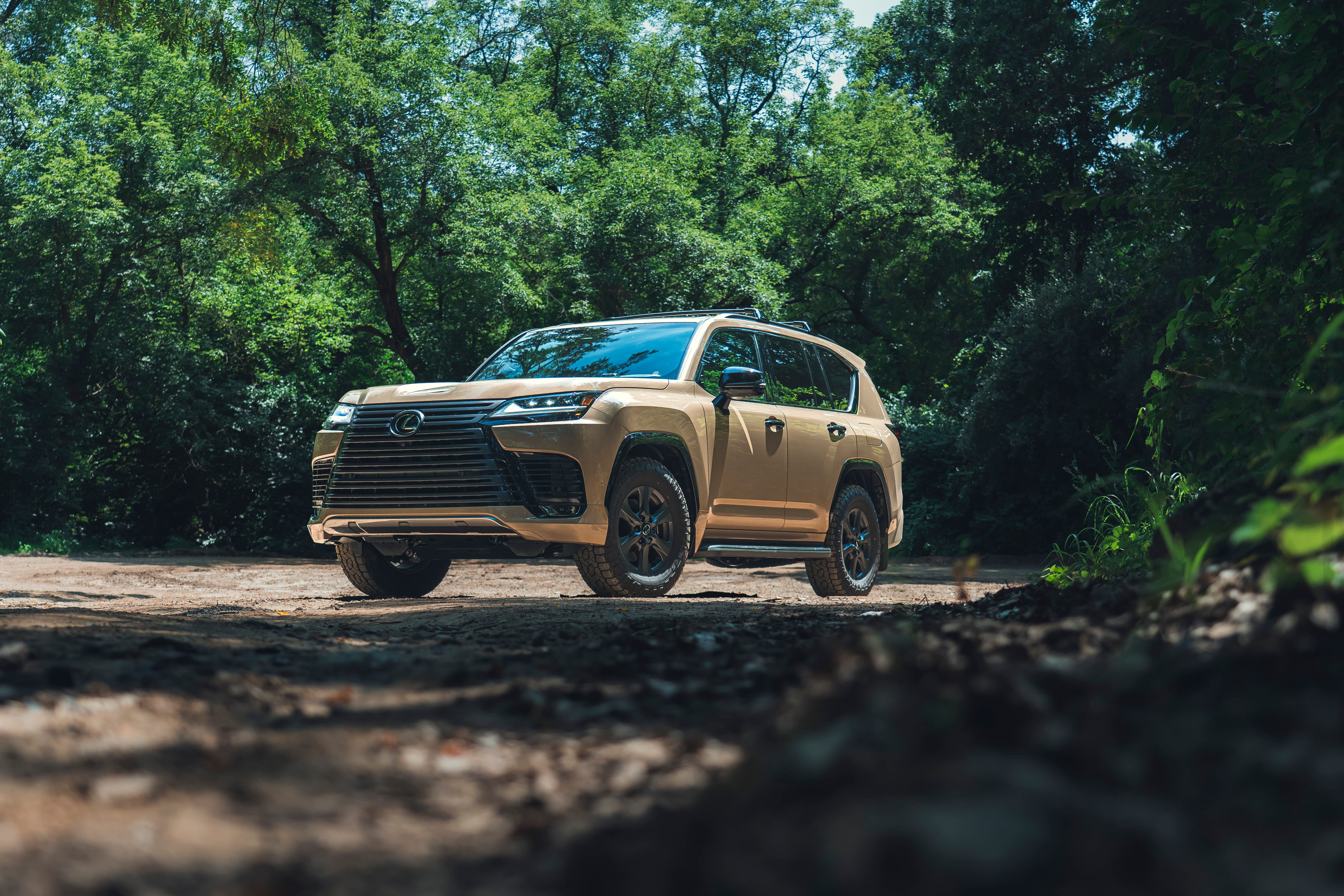 Review Lexus LX700h Hybrid 2027: Kemewahan Off-Road Sejati, tapi Tiga Kompromi Ini Sulit Diterima