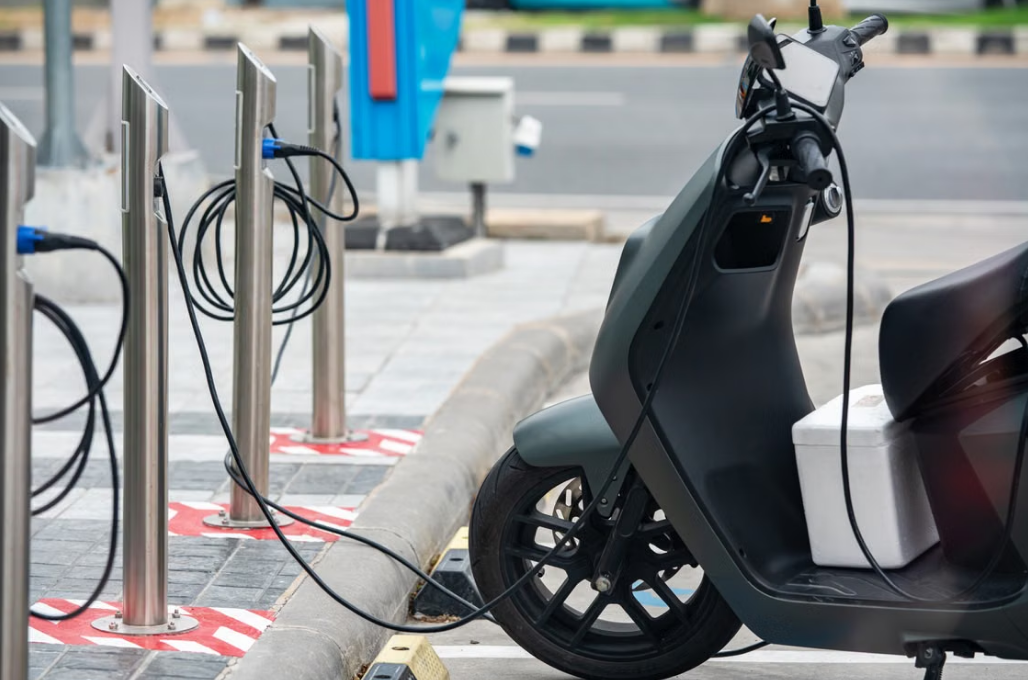 Review 6 Motor Listrik 2026: Polytron Fox R hingga Pesaingnya, Hitung Biaya Real per Kilometer