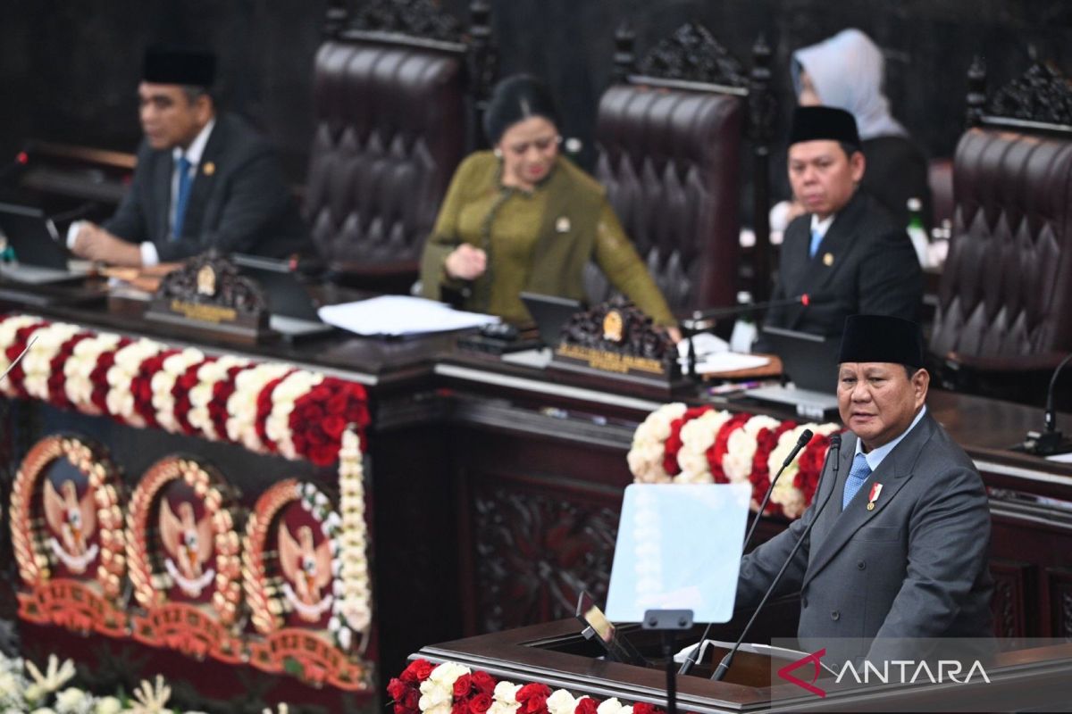 Prabowo Tegaskan Pertumbuhan Ekonomi dan Investasi Bukan Tujuan Akhir Pembangunan, Kesejahteraan Rakyat Prioritas