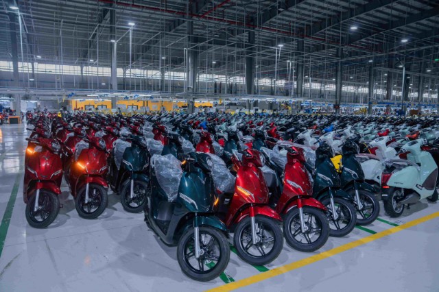 VinFast Buka Serangan Motor Listrik di Indonesia: 8 Model, Ribuan Stasiun Tukar Baterai, dan Target CKD 2027