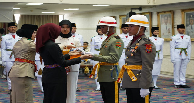 Kasrem 043/Gatam Kolonel Roli Dewanto Hadiri Pengukuhan 50 Paskibraka Lampung 2026, Wagub Titip Pesan Jaga Kehormatan Merah Putih