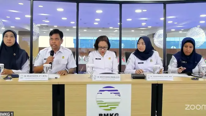 BMKG Akhiri Peringatan Tsunami Nagekeo, 37 Gempa Susulan Masih Menggetarkan NTT hingga Magnitudo 6,2