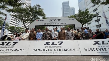Suzuki XL7 Facelift Mulai Dikirim ke Konsumen: SPK Tembus 1.300 Unit di Harga Rp 274-330 Juta