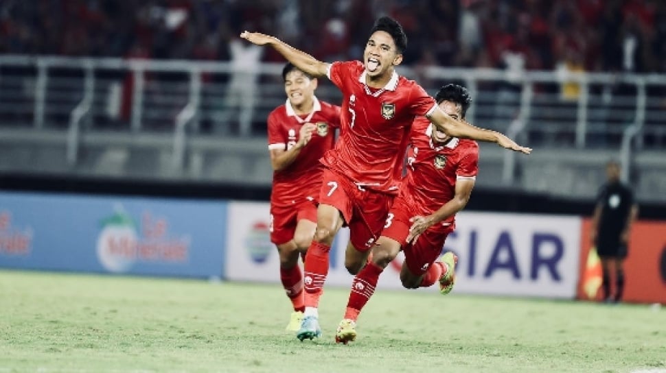 Operasi Lutut Marselino Ferdinan Sukses di Sevilla, Target Comeback Timnas Indonesia di Piala AFF 2026