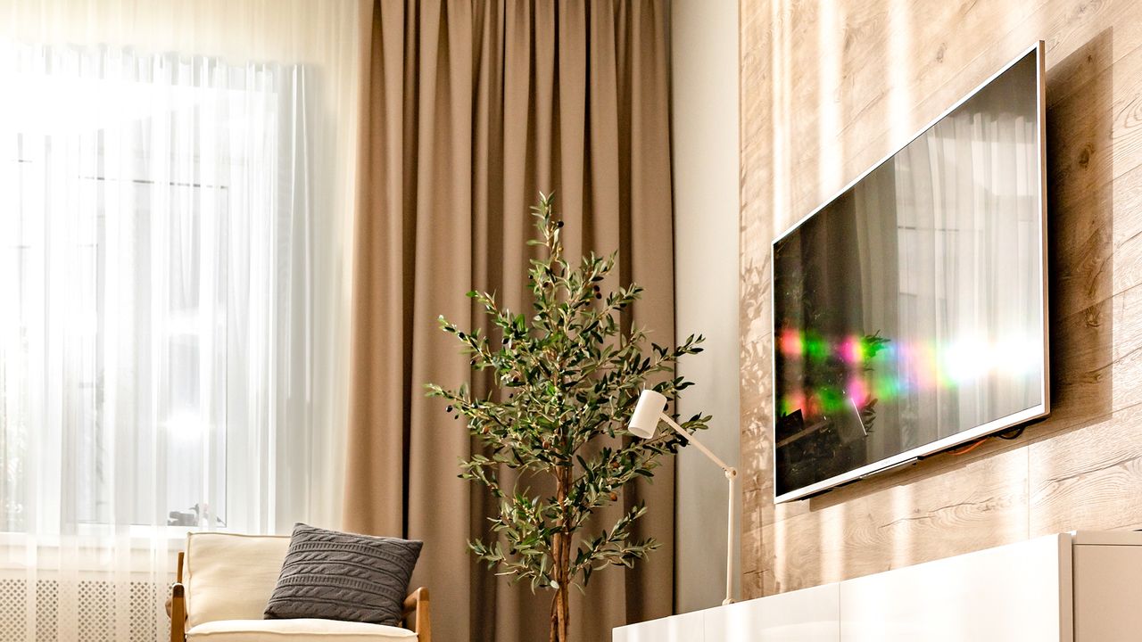 Review TV OLED 2026: Jangan Beli Sebelum Baca Soal Kecerahan Layar di Ruangan Terang