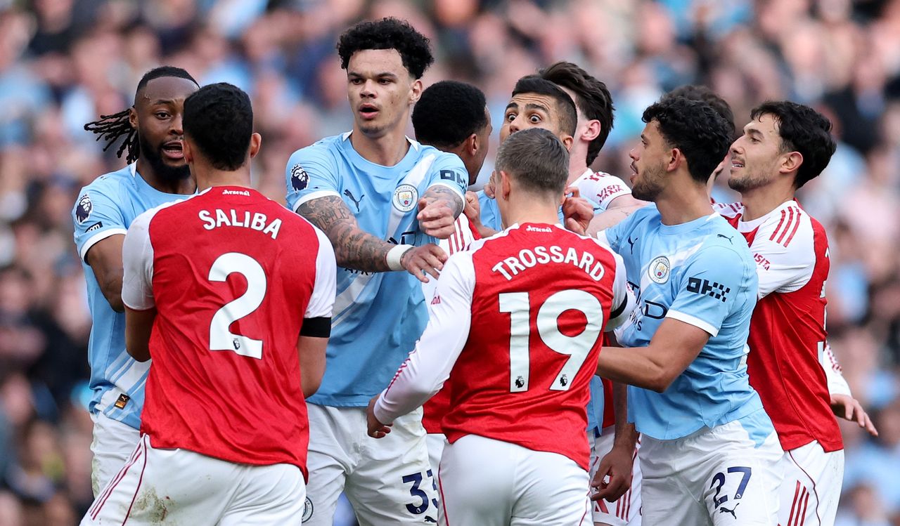 Sam Barrott Pimpin Community Shield Arsenal vs Manchester City di Cardiff