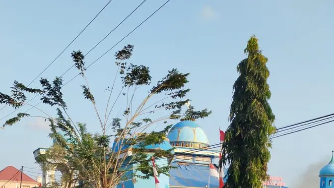 Gempa M 7,7 NTT Sebabkan Menara Masjid di Manggarai Ambruk, Warga Panik dan Bangunan Lain Roboh