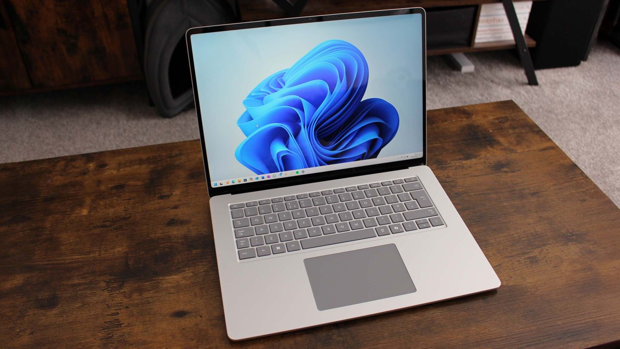 Surface Laptop 7 Snapdragon X Plus Turun 27 Persen, Kini Rp 18 Jutaan di Best Buy