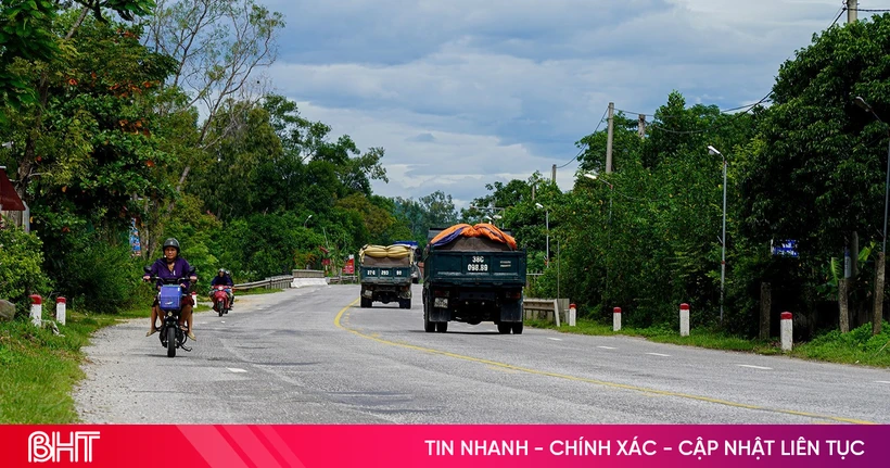 Jalan Nasional 8 Rusak Parah Enam Bulan Setelah Diperbaiki, Titik Km 16+480 Hingga Km 26+200 Mulai Menggelombang