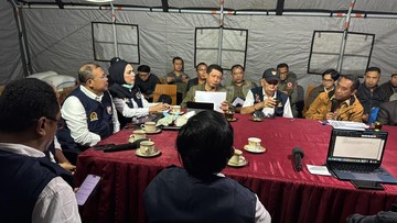 Wamensos Agus Jabo Pimpin Rakor Penanganan Gempa NTT, 53 Orang Meninggal dan 995 Kali Gempa Susulan