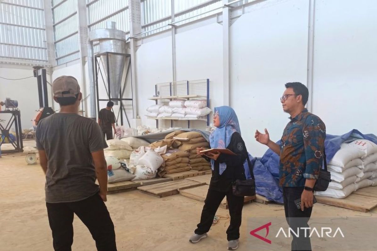 DPKH Kaltim Dorong Rumah Pakan Desa Loleng Kerek Produksi dari 20 Ton ke 200 Ton per Bulan