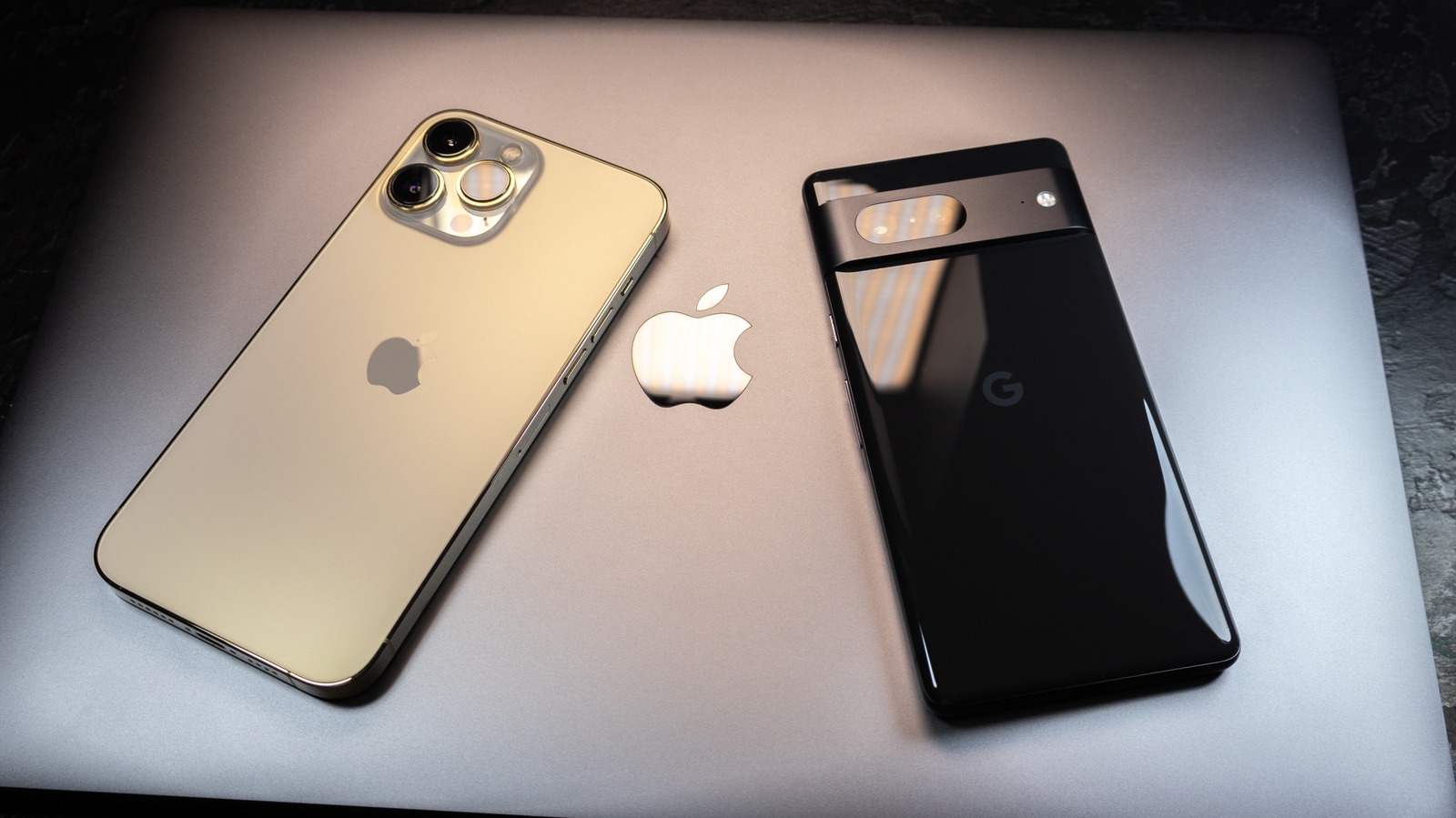 iPhone vs Google Pixel: Garansi Update Software Paling Lama, Ini Pemenangnya