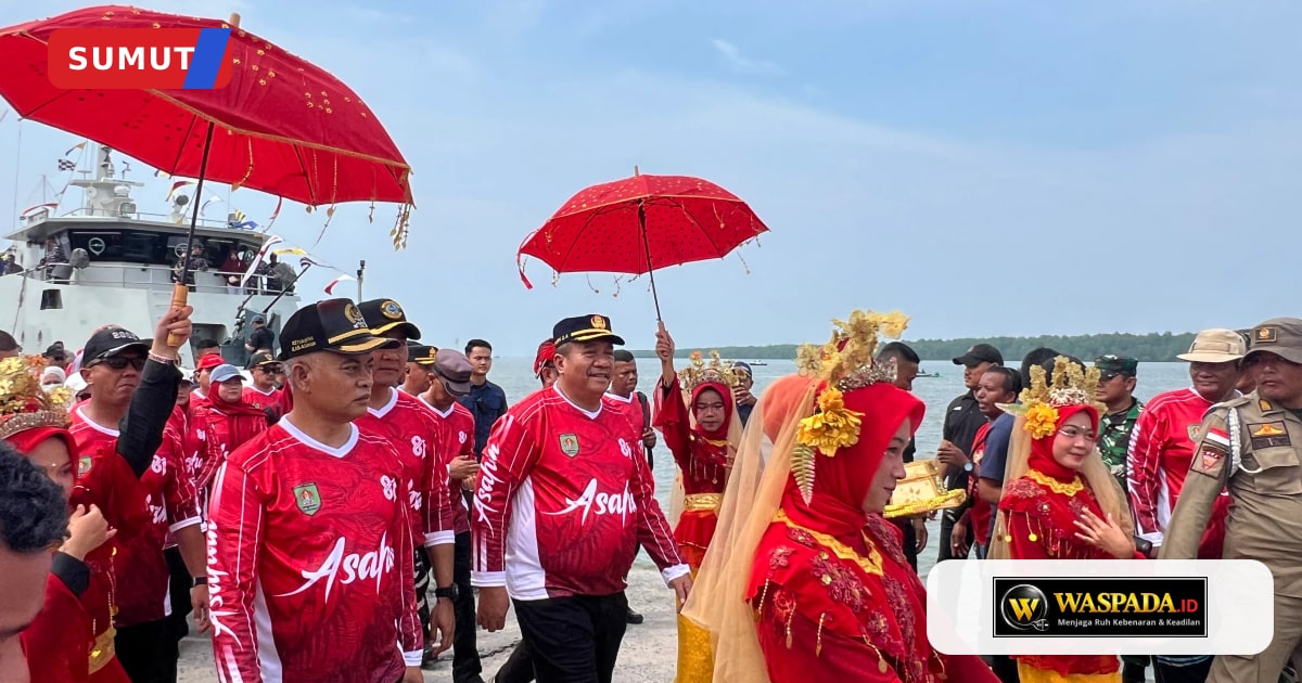 Pelindo Bagi 81 Bendera Merah Putih di Pelabuhan Bagan Asahan, Libatkan TNI AL hingga Nelayan
