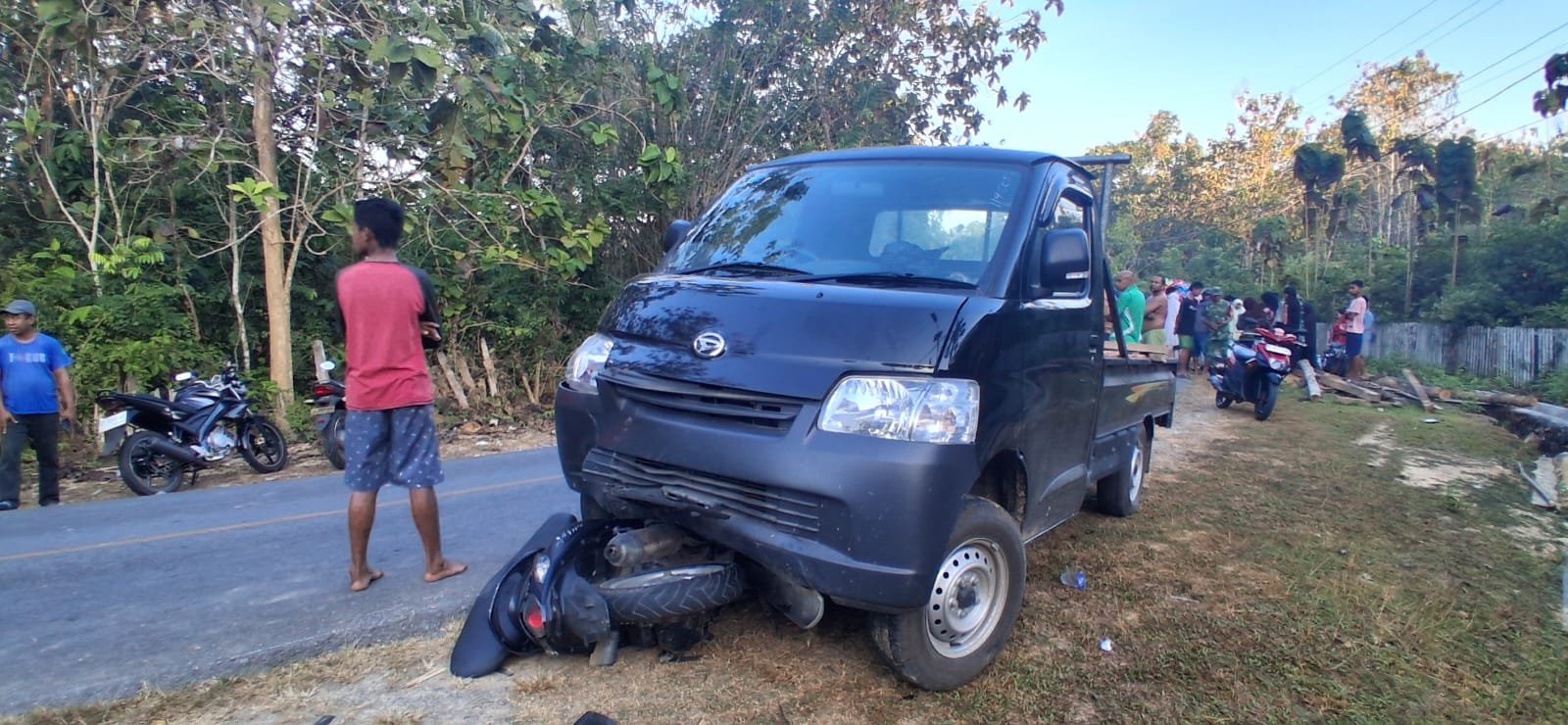 Tabrakan Pikap dan Motor di Watopute Muna Tewaskan Perempuan 20 Tahun, Dua Remaja Luka-Luka