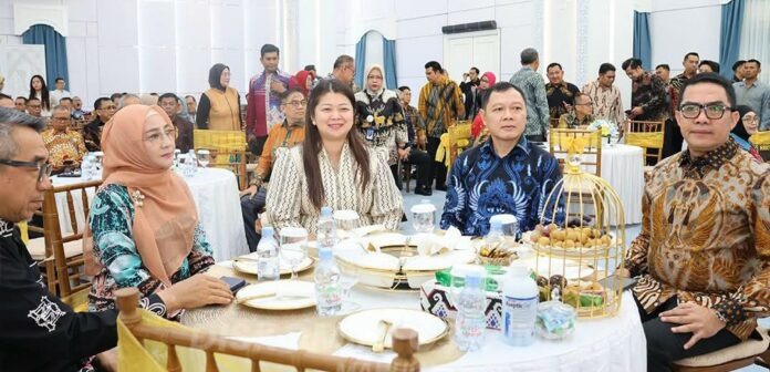 Bupati Mahulu Angela Idang Belawan Hadiri Pisah Sambut Kajati Kaltim, Minta Pendampingan Hukum ke Daerah Diperkuat