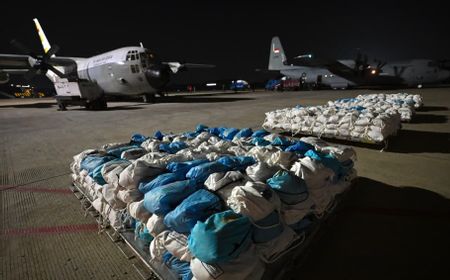 Pemerintah Kirim 27 Ton Logistik ke NTT, Presiden Prabowo Terjunkan 3.500 Personel TNI-Polri untuk Percepatan Pascagempa