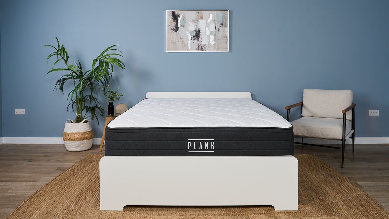 Review Plank Firm Luxe: Kasur Hybrid Super Keras, Dua Sisi Bisa Dibalik untuk Dukungan Tulang Belakang Maksimal