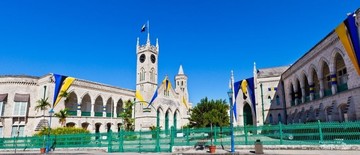 5 Destinasi di Barbados untuk Traveler, dari Rumah Masa Kecil Rihanna hingga Pasar Ikan Oistins