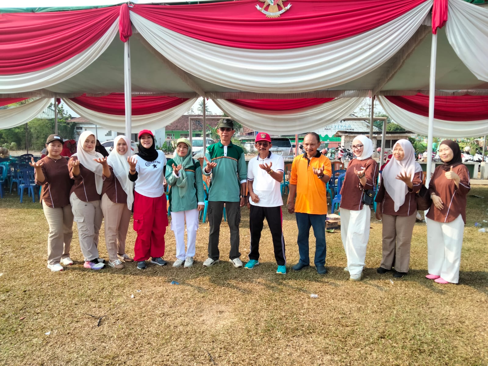 HUT ke-81 RI di Kecamatan Pekalongan Lampung Timur Dirayakan dengan Senam Bersama, Ratusan Warga Padati Lapangan Merdeka