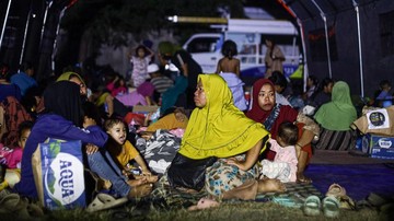 BNPB Catat 5.000 Warga Mengungsi Pascagempa M 7,7 di Nagekeo NTT