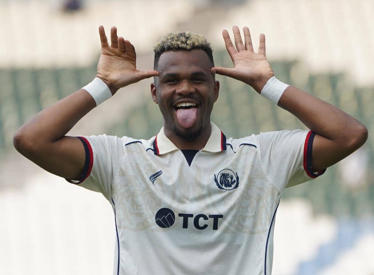 Arema FC Terancam Tanpa Gustavo Henrique di Laga Perdana Super League karena Cedera Paha
