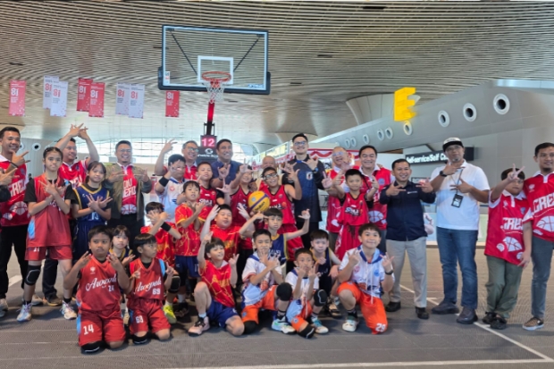 Bukan Cuma Naik Pesawat, Bandara Sultan Hasanuddin Kini Punya Kompetisi Basket 3x3