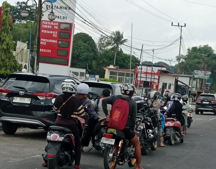 Pembatasan Pertalite di SPBU Kobar Berlaku, Pembelian Pakai Jeriken Kini Perlu Rekomendasi